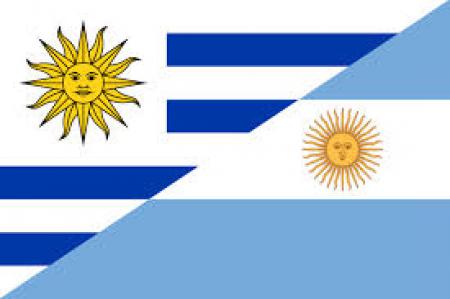 Uruguay analiza su situación comercial con Argentina